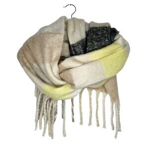 AMERICAN EAGLE NWT Plaid Fleece Tassel Long Scarf Fringed Beige Black Yellow OS